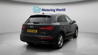 Audi Q5 TFSI E S LINE QUATTRO