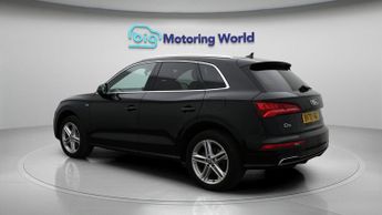 Audi Q5 TFSI E S LINE QUATTRO