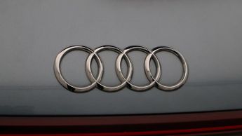 Audi Q4 e-tron S LINE