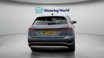 Audi Q4 e-tron S LINE