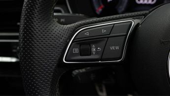 Audi A4 Avant AVANT TFSI S LINE BLACK EDITION