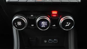 Renault Captur TECHNO E-TECH