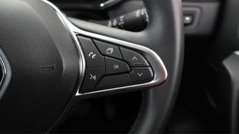 Renault Captur TECHNO E-TECH