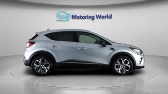 Renault Captur TECHNO E-TECH