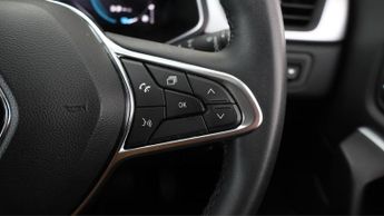 Renault Captur TECHNO E-TECH