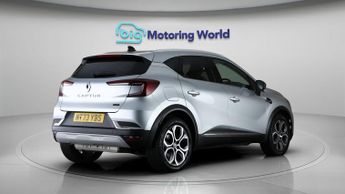 Renault Captur TECHNO E-TECH