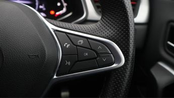 Renault Captur RS LINE E-TECH