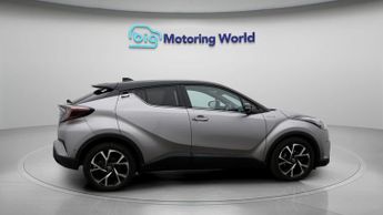 Toyota C-HR DYNAMIC