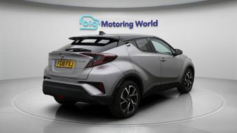 Toyota C-HR DYNAMIC