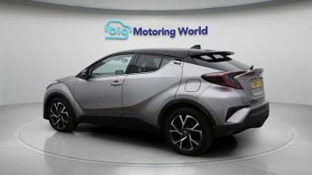 Toyota C-HR DYNAMIC