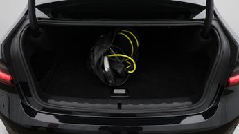 BMW 3 Series 330E SE PRO