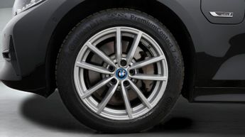 BMW 3 Series 330E SE PRO