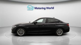 BMW 3 Series 330E SE PRO