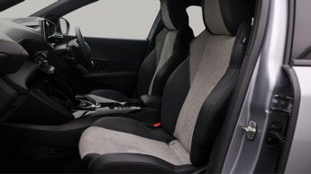 Peugeot E-2008 GT PREMIUM