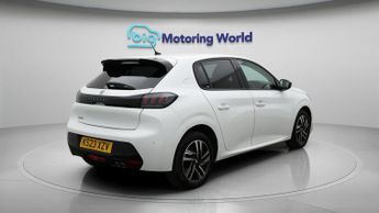 Peugeot 208 PURETECH ALLURE PREMIUM PLUS S/S