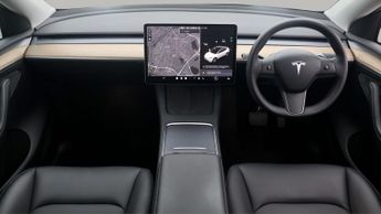 Tesla Model Y LONG RANGE AWD