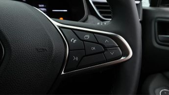 Renault Clio TECHNO E-TECH