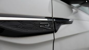 Volkswagen Taigo R-LINE TSI DSG