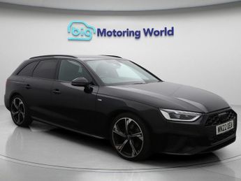 Audi A4 AVANT TFSI S LINE BLACK EDITION
