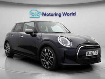 MINI Hatch COOPER EXCLUSIVE