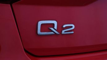 Audi Q2 TDI S LINE