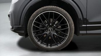 Audi Q2 TDI S LINE BLACK EDITION