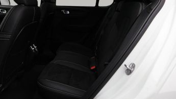 Volvo C40 RECHARGE PRO TWIN AWD