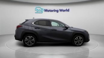 Lexus UX 300E PREMIUM PLUS