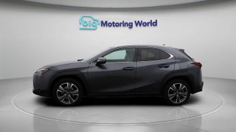 Lexus UX 300E PREMIUM PLUS