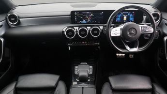 Mercedes-Benz CLA CLA 220 D AMG LINE