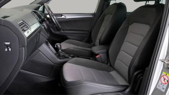 Volkswagen Tiguan R LINE TSI BMT 4MOTION DSG