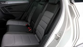 Volkswagen Tiguan R LINE TSI BMT 4MOTION DSG