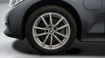 BMW 3 Series 330E SE PRO
