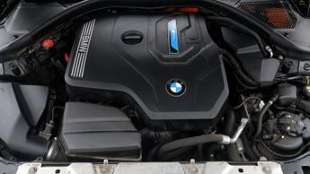 BMW 3 Series 330E SE PRO