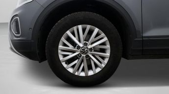 Volkswagen T-Roc LIFE TSI DSG