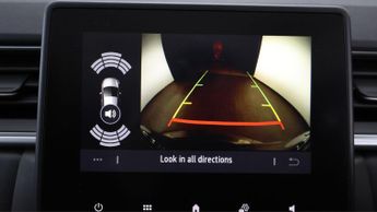 Renault Captur TECHNO E-TECH