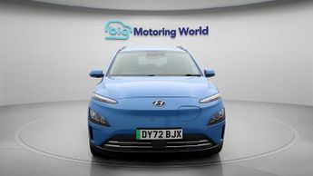 Hyundai KONA PREMIUM