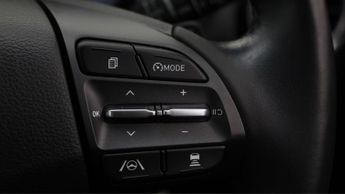 Hyundai KONA PREMIUM