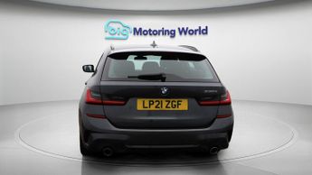 BMW 3 Series 330E M SPORT