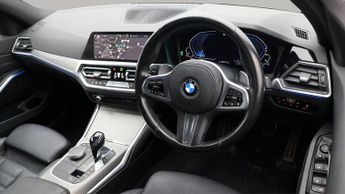 BMW 3 Series 330E M SPORT
