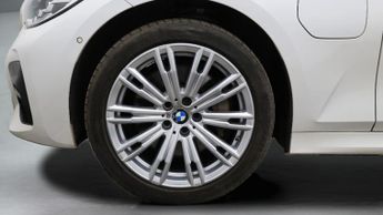 BMW 3 Series 330E M SPORT