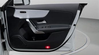 Mercedes-Benz CLA CLA 200 AMG LINE