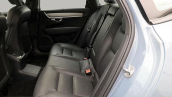 Volvo S90 RECHARGE T8 PLUS AWD