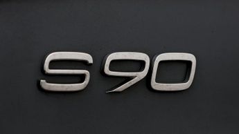 Volvo S90 RECHARGE T8 PLUS AWD