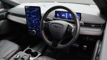 Ford Mustang Mach-E BASE