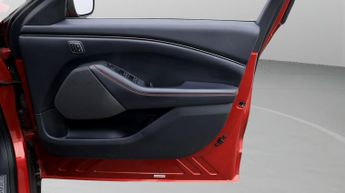 Ford Mustang Mach-E BASE