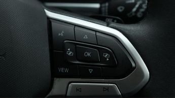 Volkswagen T-Roc LIFE TSI DSG