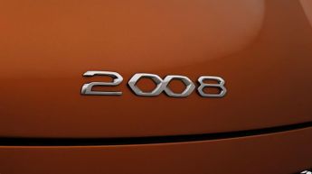 Peugeot E-2008 GT PREMIUM