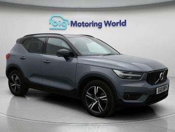Volvo XC40 B4 R-DESIGN