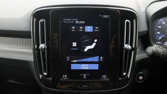 Volvo XC40 B4 R-DESIGN